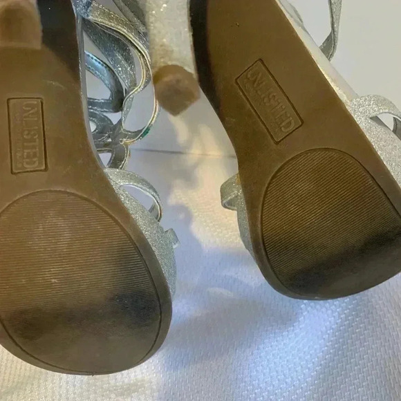 Unlisted Strappy Silver 4 Inch Stiletto Platform Heels Shoes Women’s Size 9 - Picture 5 of 12